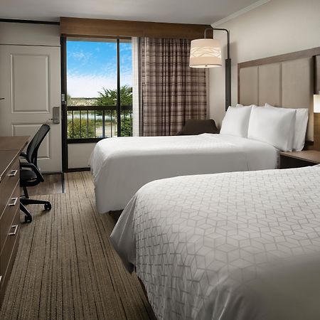 Holiday Inn Express At Monterey Bay By Ihg Seaside Eksteriør billede