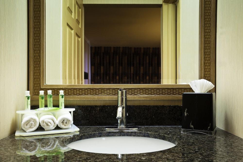 Holiday Inn Express At Monterey Bay By Ihg Seaside Eksteriør billede