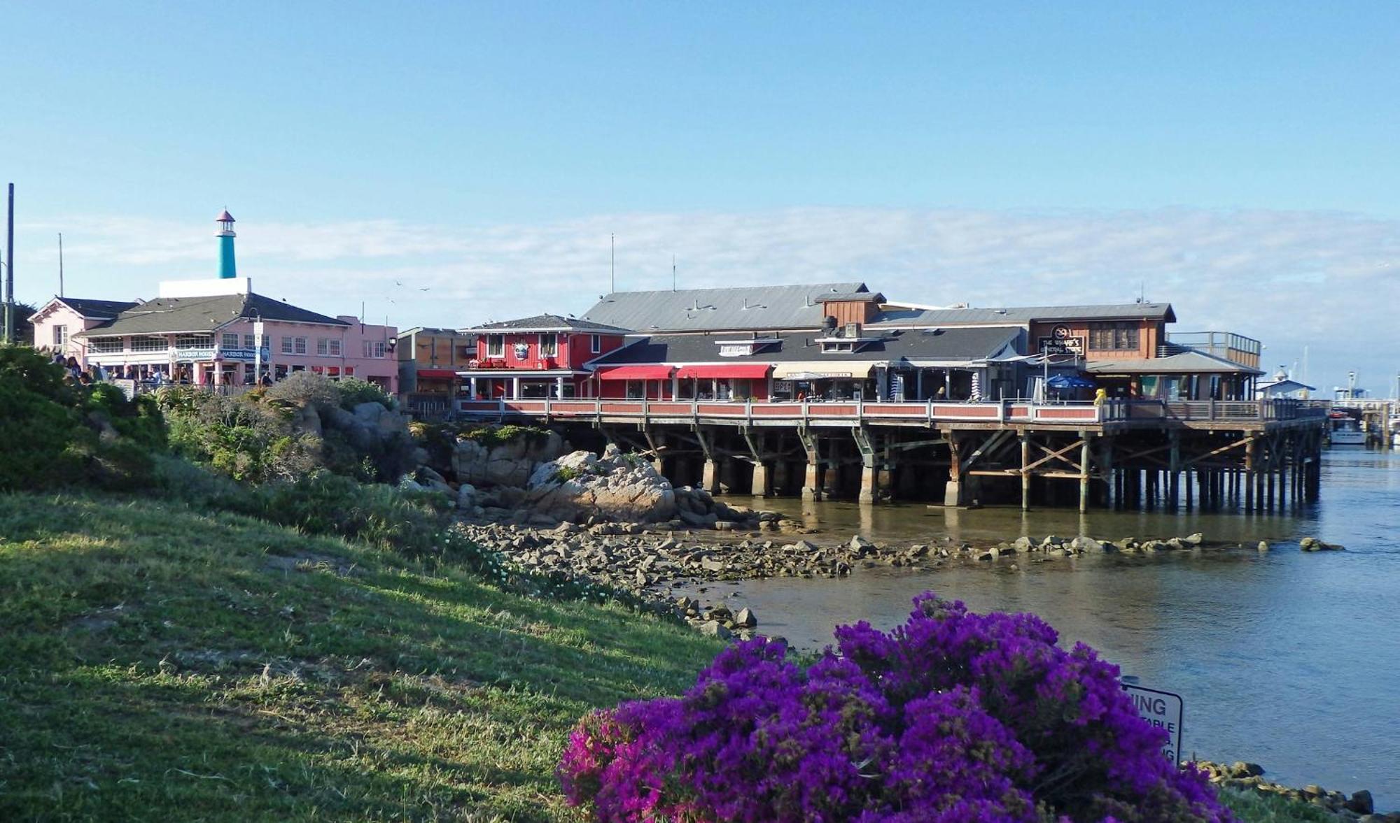 Holiday Inn Express At Monterey Bay By Ihg Seaside Eksteriør billede
